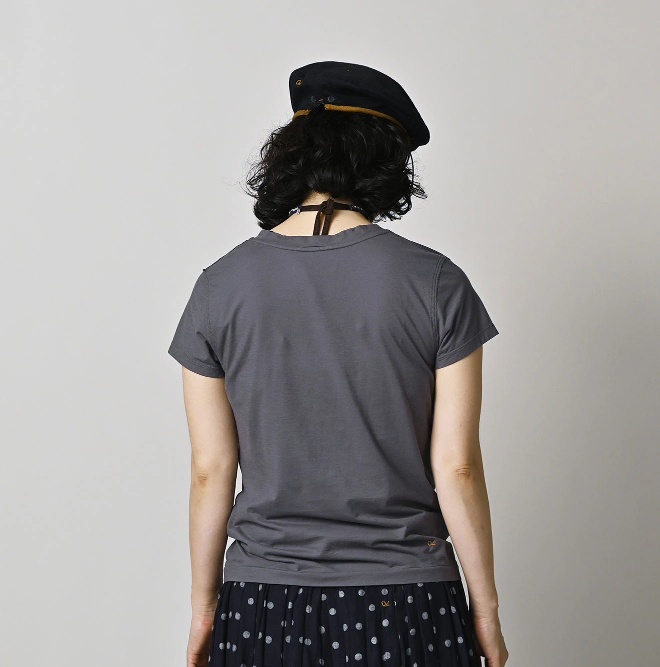 45R（フォーティファイブアール）| スーピマ薄天竺のVネックTシャツ