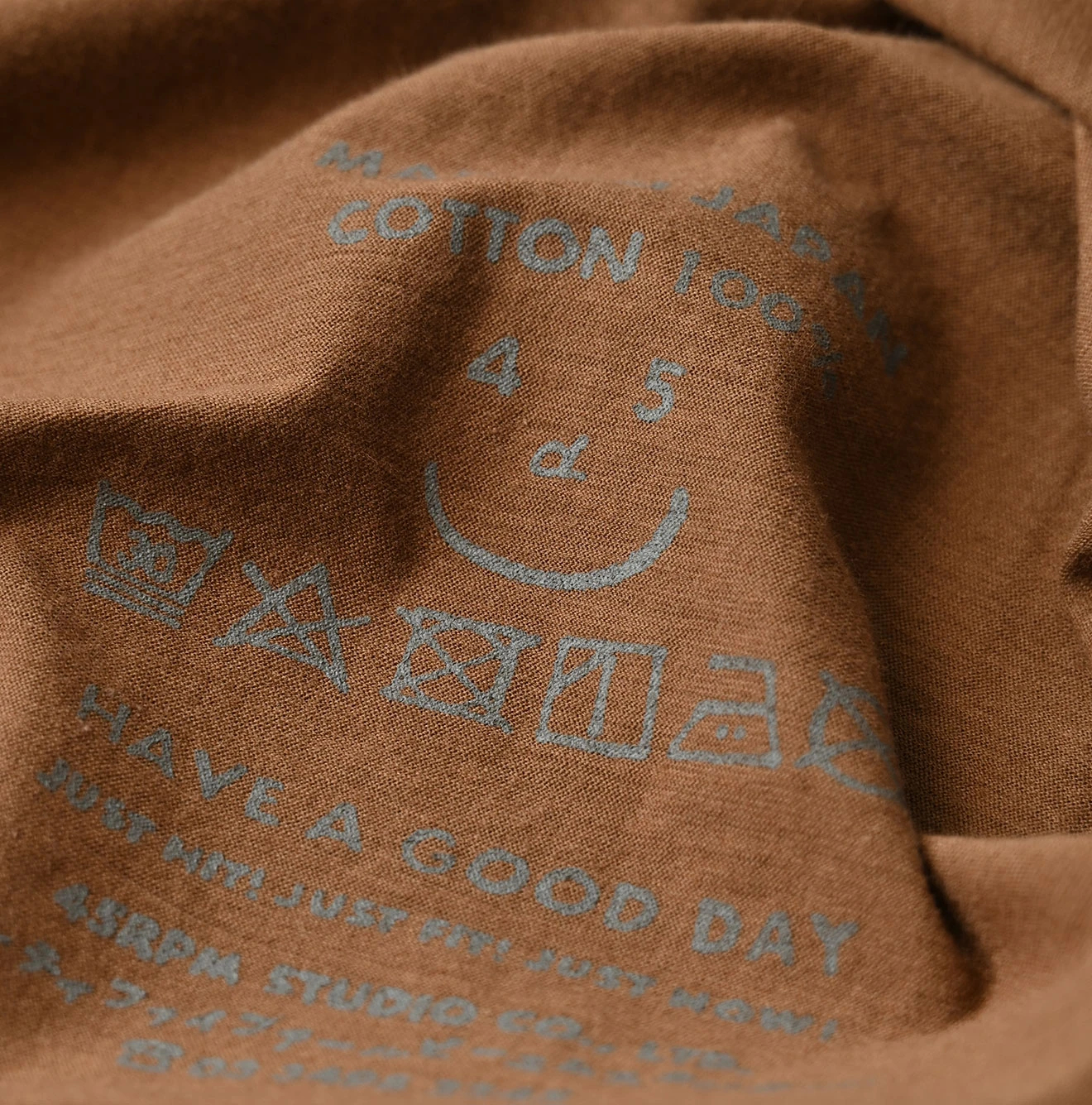 45R(フォーティファイブアール) |スーピマ薄天竺のVネックＴシャツ