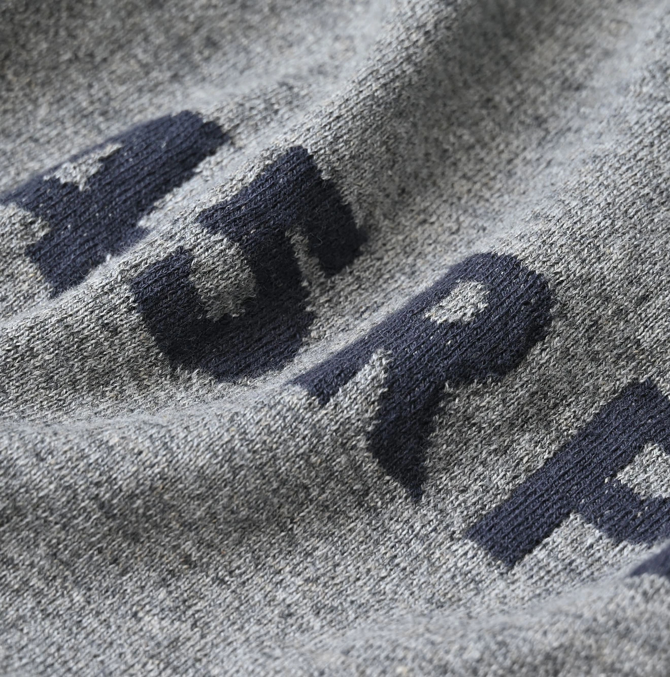 45R(フォーティファイブアール) |45PRMロゴジャカードニットソーの908海比古Tシャツ
