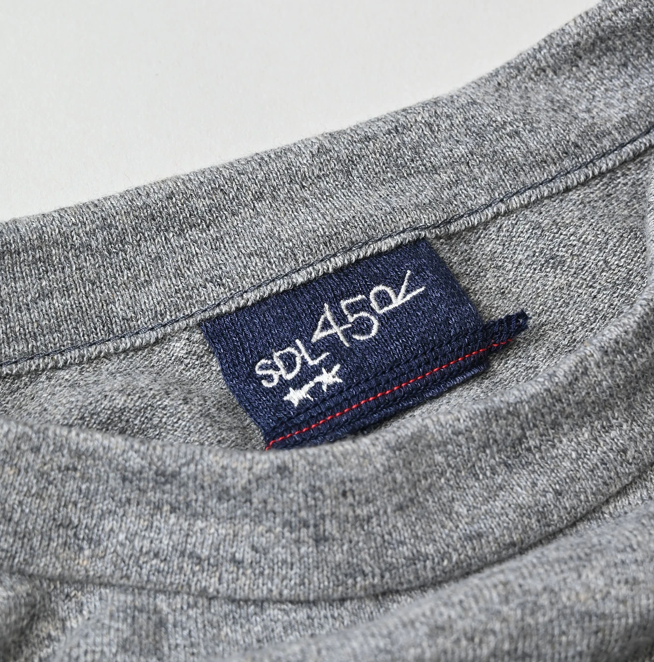 45R(フォーティファイブアール) |45PRMロゴジャカードニットソーの908海比古Tシャツ