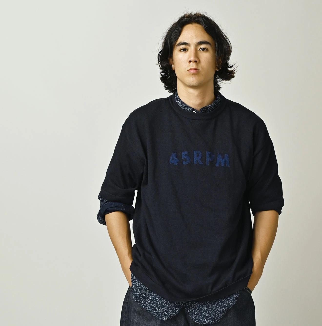 45R(フォーティファイブアール) |45PRMロゴジャカードニットソーの908海比古Tシャツ（インディゴ）
