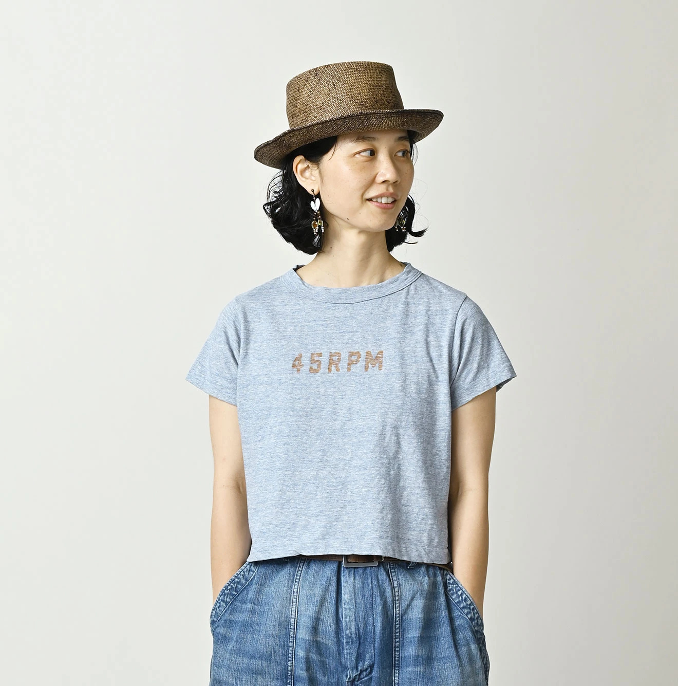45R(フォーティファイブアール) |天竺のチビ比女deロゴTシャツ（トップ）
