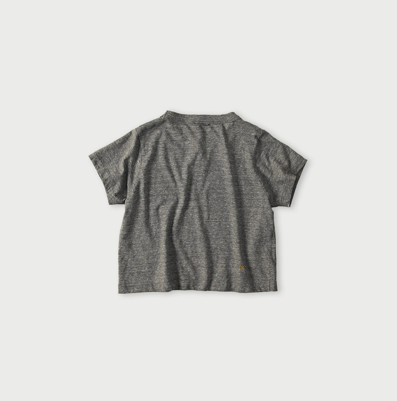 45R(フォーティファイブアール) |In the Rawプリントのチビ比女Tシャツ（トップ）