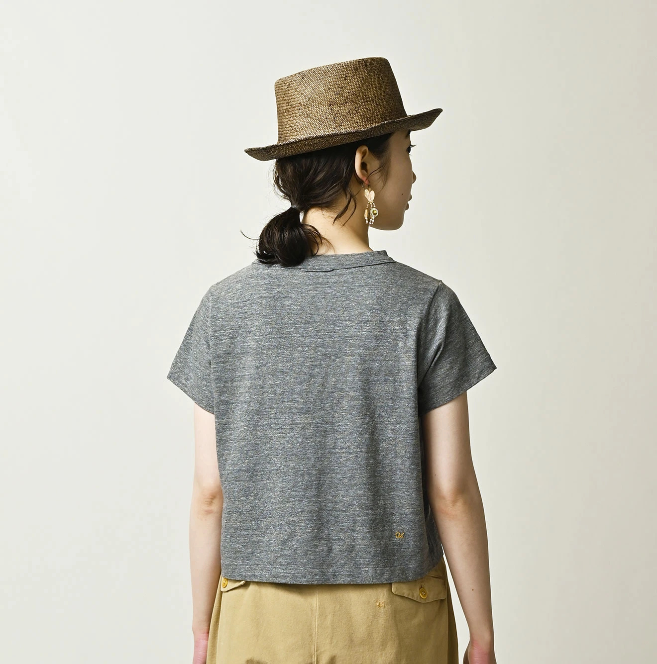 45R(フォーティファイブアール) |In the Rawプリントのチビ比女Tシャツ（トップ）