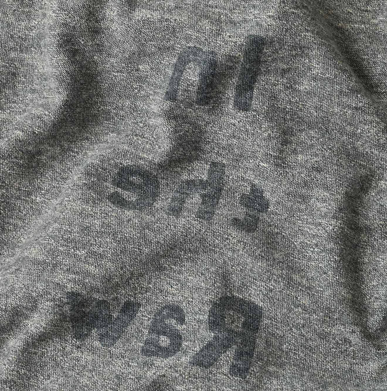 45R(フォーティファイブアール) |In the Rawプリントのチビ比女Tシャツ（トップ）