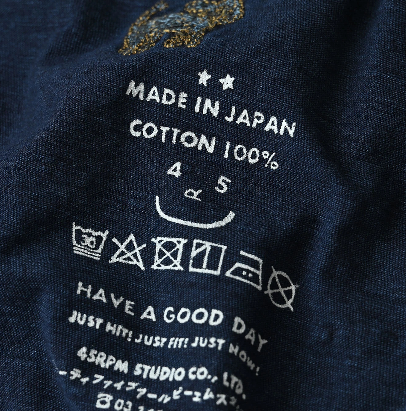 45R(フォーティファイブアール) |ドンキーくん刺繍のチビ比女ロゴTシャツ（インディゴ）