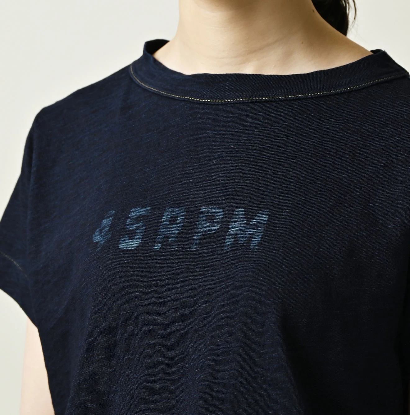 45R(フォーティファイブアール) |天竺のチビ比女deロゴTシャツ（インディゴ）