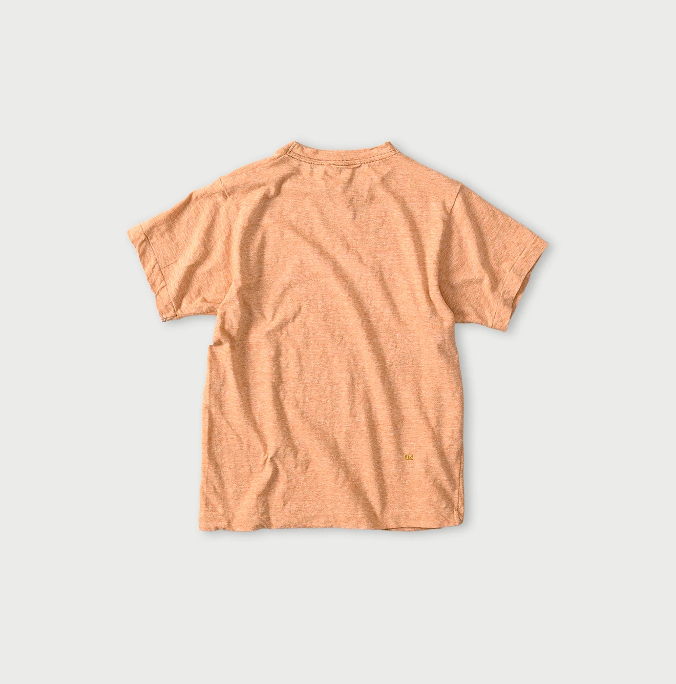 45R(フォーティファイブアール) |マルフツラロゴプリントの908竹比古Tシャツ（トップ）