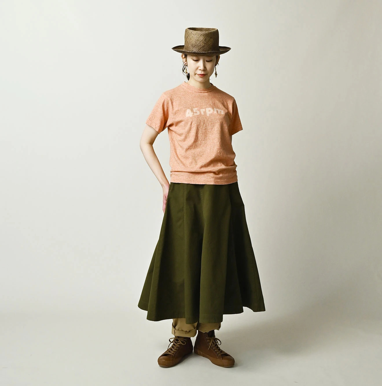 45R(フォーティファイブアール) |マルフツラロゴプリントの908竹比古Tシャツ（トップ）