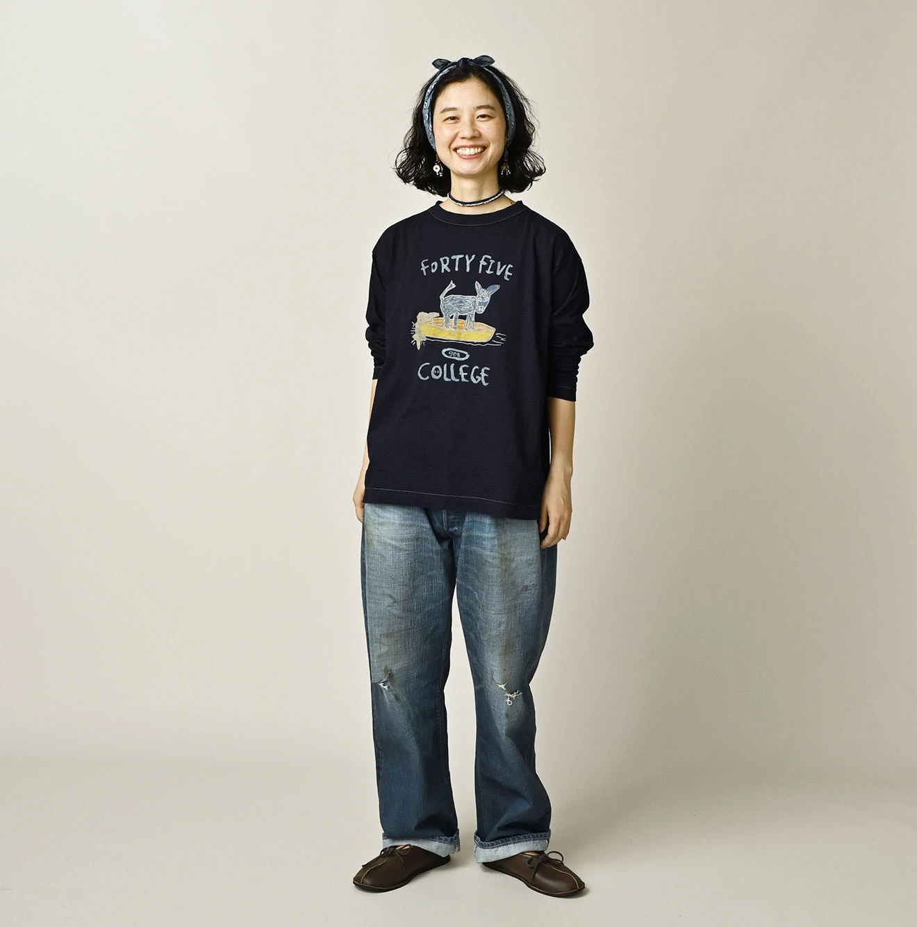 45R(フォーティファイブアール) |ドンキーカレッジプリントの908長袖Tシャツ（インディゴ）