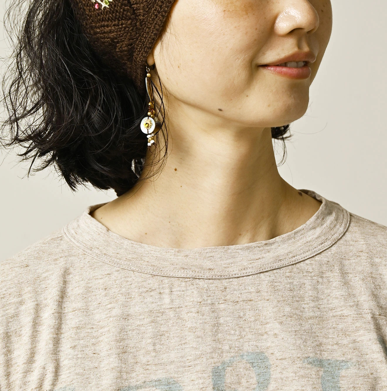 45R(フォーティファイブアール) |ビッグドンキーロゴプリント刺繍の908ビッグスリット比古Tシャツ（トップ）