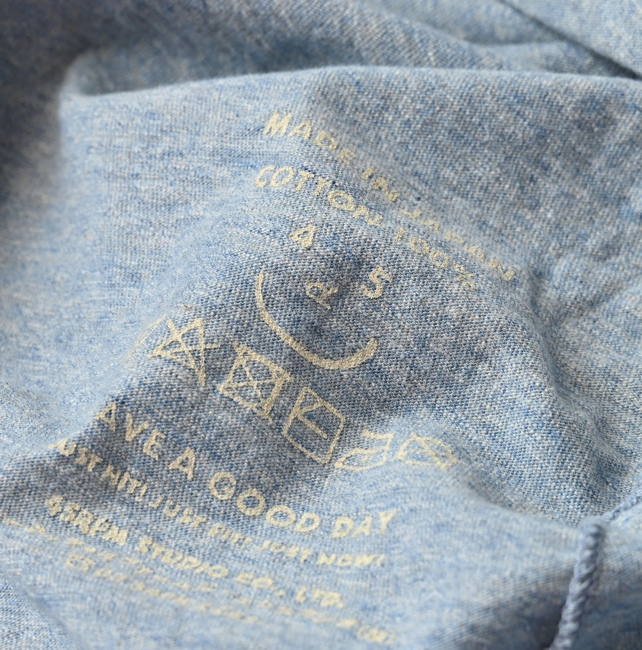 45R(フォーティファイブアール) |ビッグドンキーロゴプリント刺繍の908ビッグスリット比古Tシャツ（トップ）