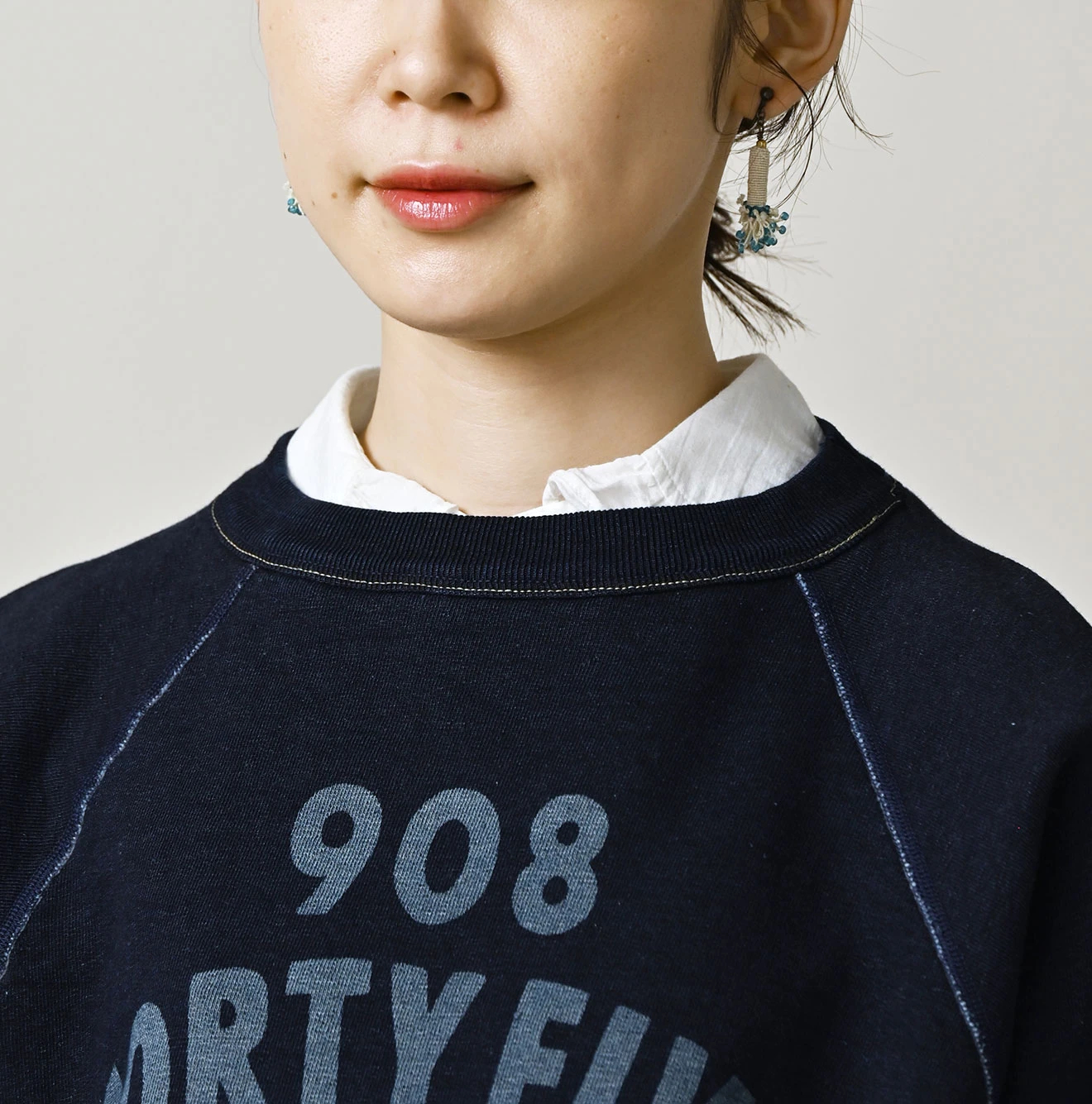 45R(フォーティファイブアール) |ロゴプリント裏毛の908スウェット（インディゴ）