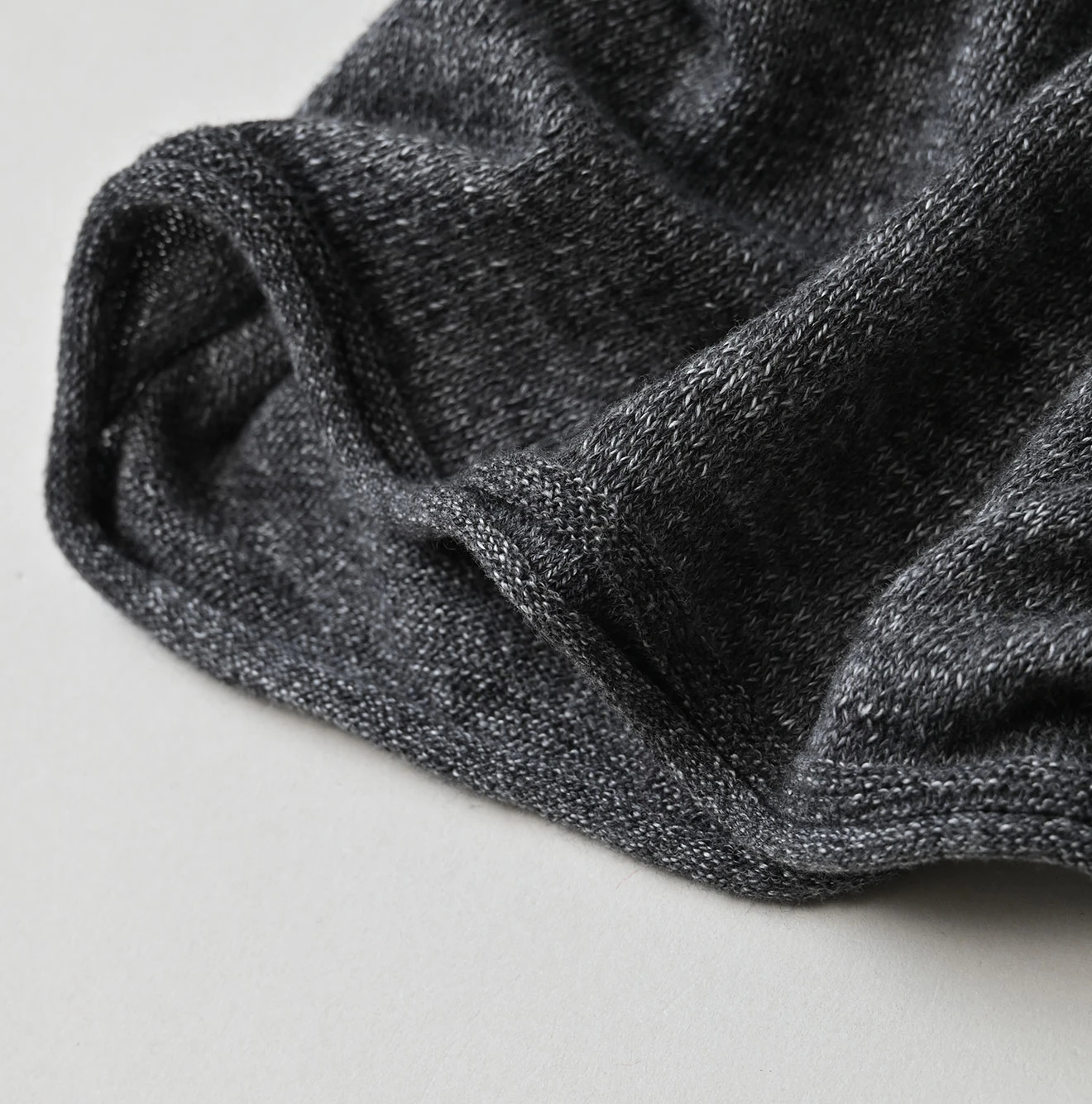 45R（フォーティファイブアール）| 超ガーゼの908タートル Sweater