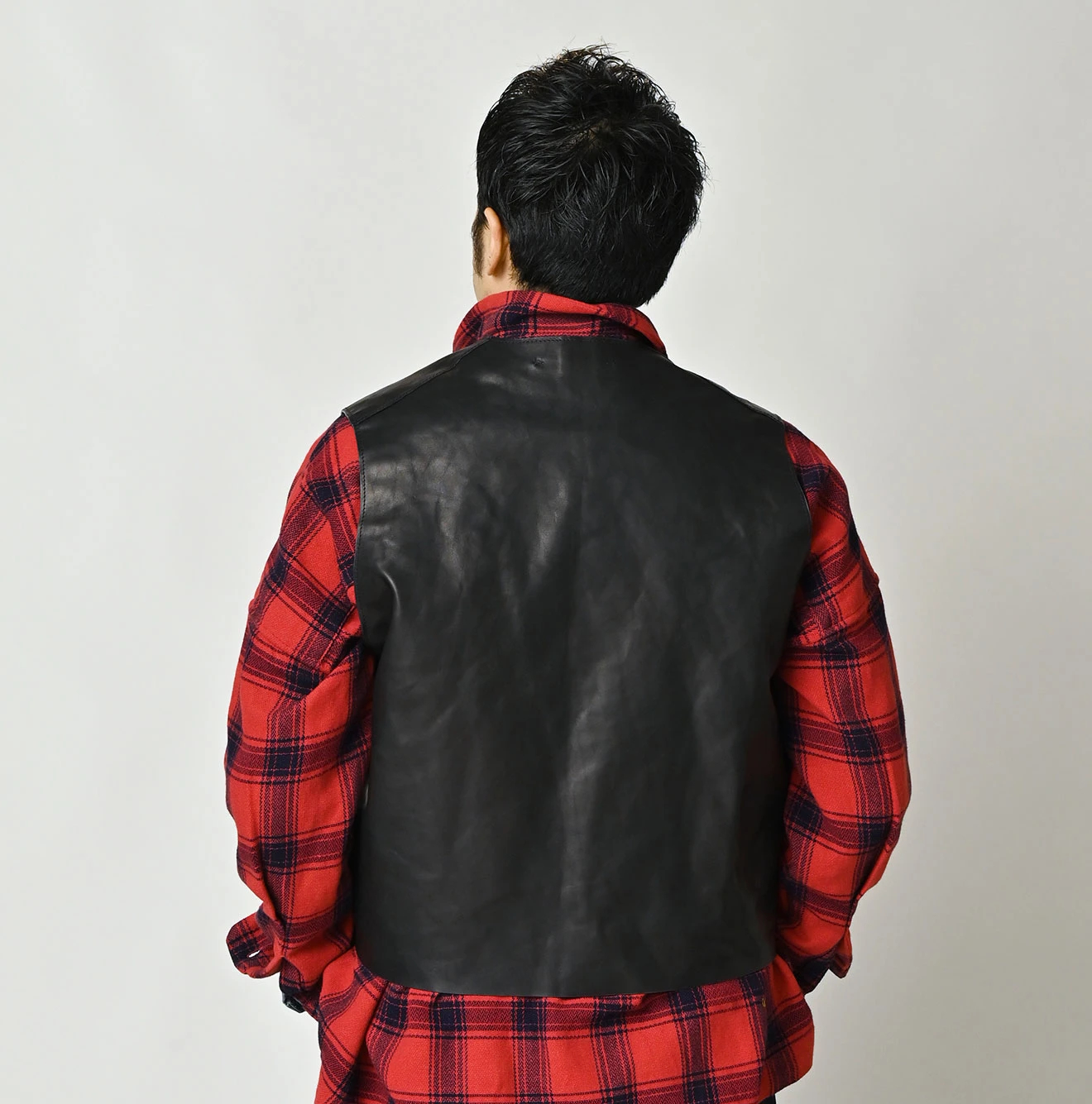 45R(フォーティファイブアール) |ホースレザーの908クルーベスト
