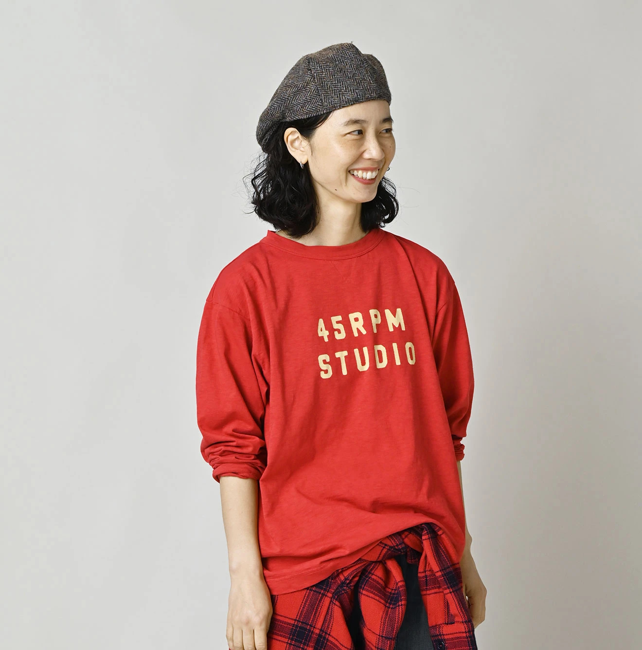 45R(フォーティファイブアール) |ロゴプリントの908長袖海比古Tシャツ