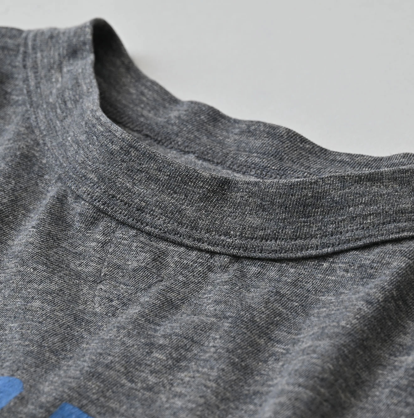 45R(フォーティファイブアール) |ロゴプリントの908長袖海比古Tシャツ（トップ）