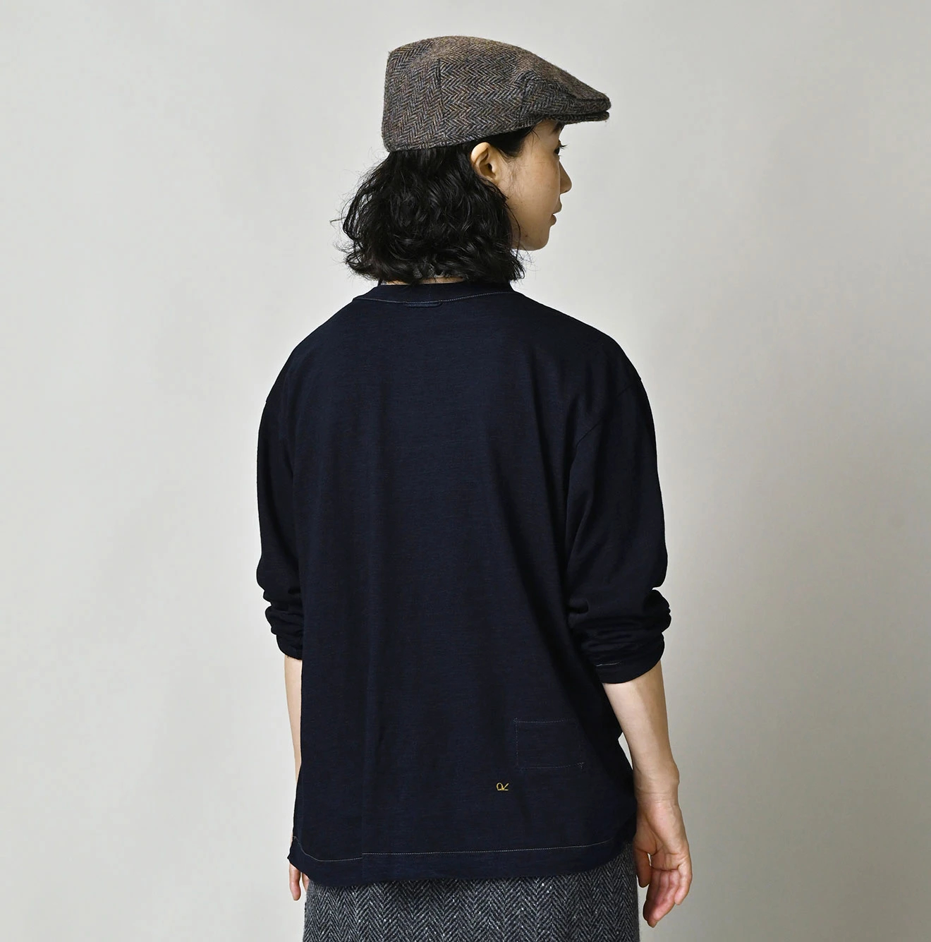45R(フォーティファイブアール) |ロゴプリントの908長袖海比古Tシャツ（インディゴ）