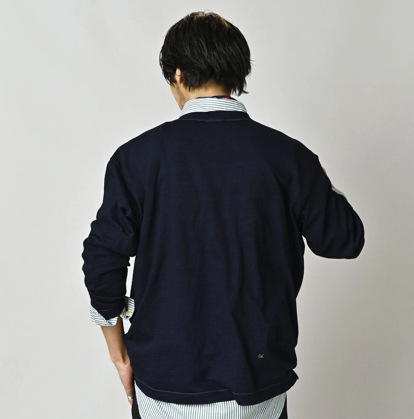 45R(フォーティファイブアール) |ロゴプリントの908長袖海比古Tシャツ（インディゴ）
