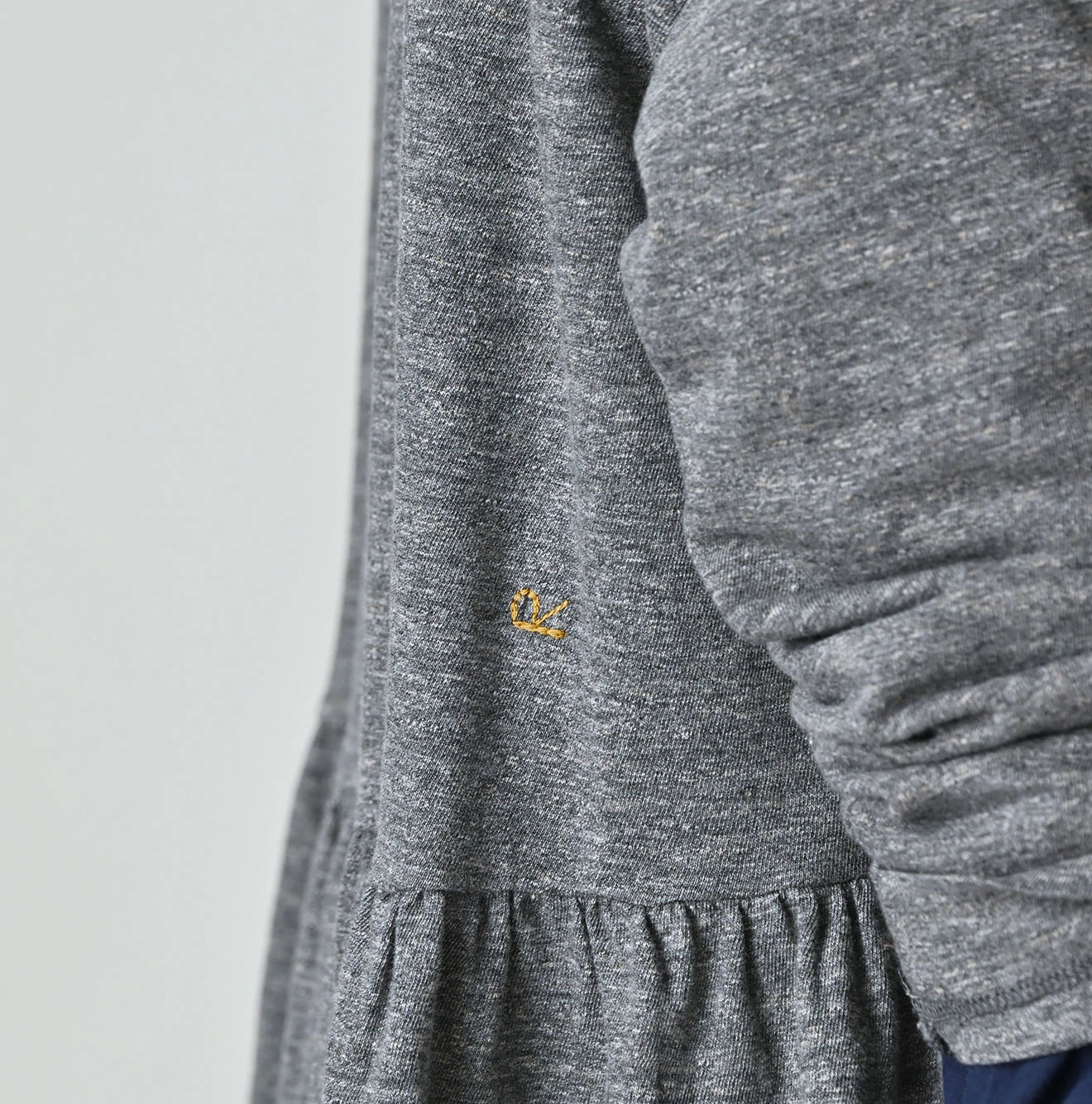 45R(フォーティファイブアール) |In the rawプリントのギャザーM比女Tシャツ（トップ）