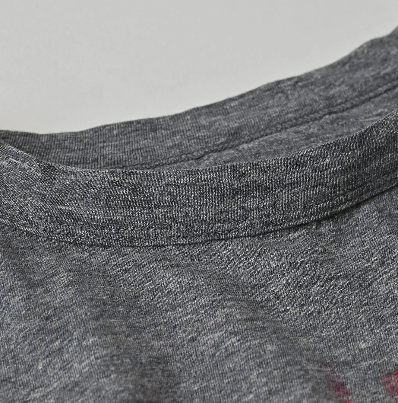 45R(フォーティファイブアール) |In the rawプリントのギャザーM比女Tシャツ（トップ）