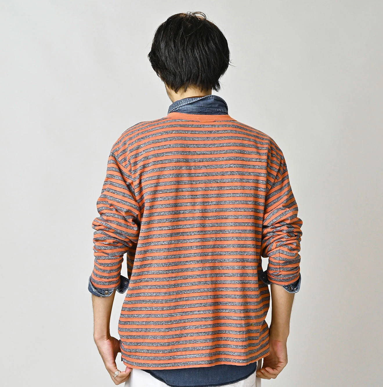 45R(フォーティファイブアール) |ボーダーロゴプリントの908長袖海比古Tシャツ（トップ）