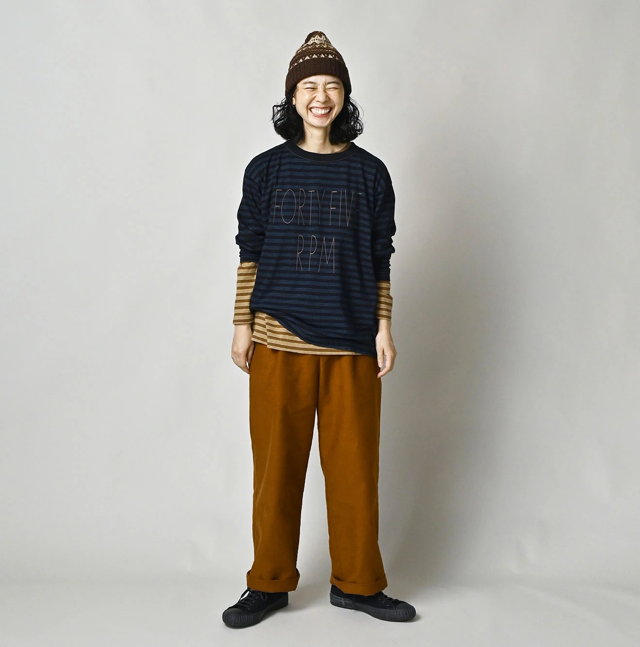 45R(フォーティファイブアール) |ボーダーロゴプリントの908長袖海比古Tシャツ（インディゴ）