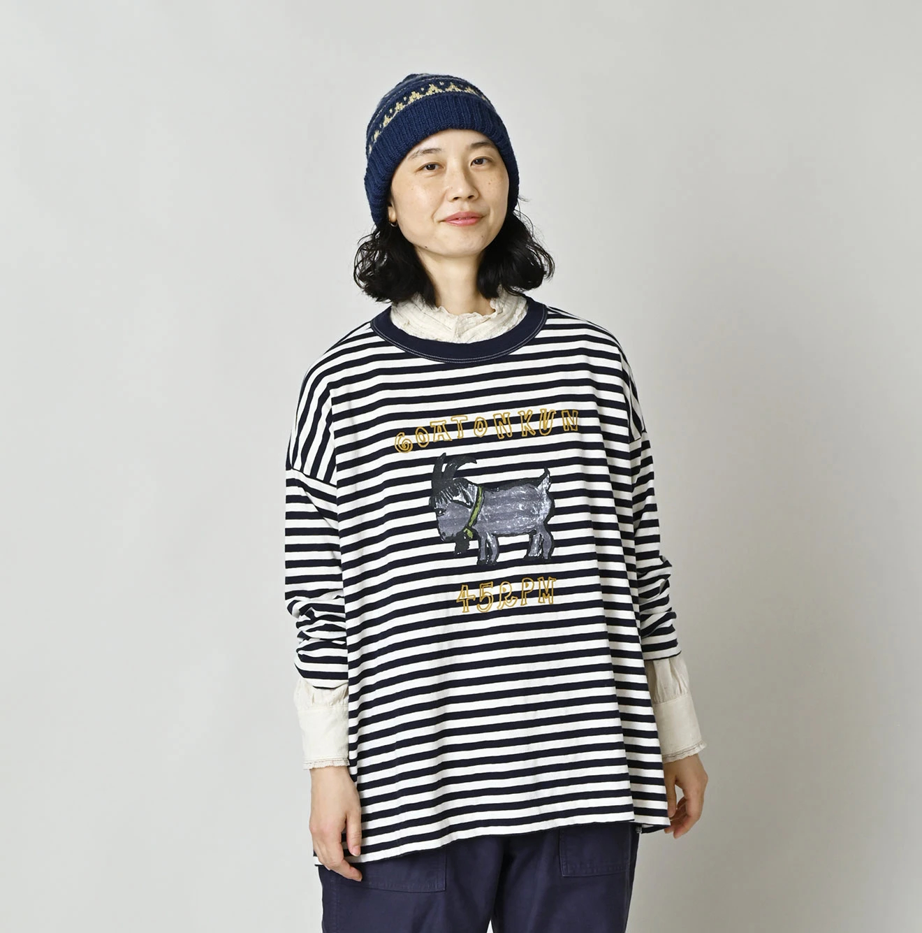 45R(フォーティファイブアール) |ボーダーベタッチゴートンくんプリントの908ビッグスリット比古Tシャツ